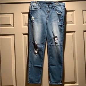 Ken Conn NWOT Distress Jeans